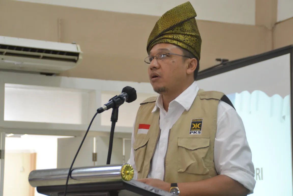 PKS | Silaturahim ke DPP PKS dan Hanura, Isdianto dan Suryani Mohon Doa dan Dukungan
