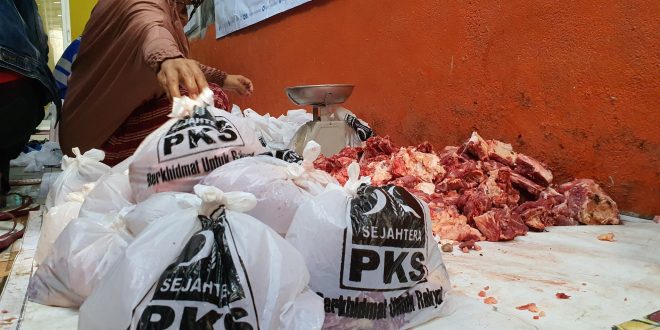 20 Sapi dan 30 Kambing dari PKS untuk Warga Kota Malang