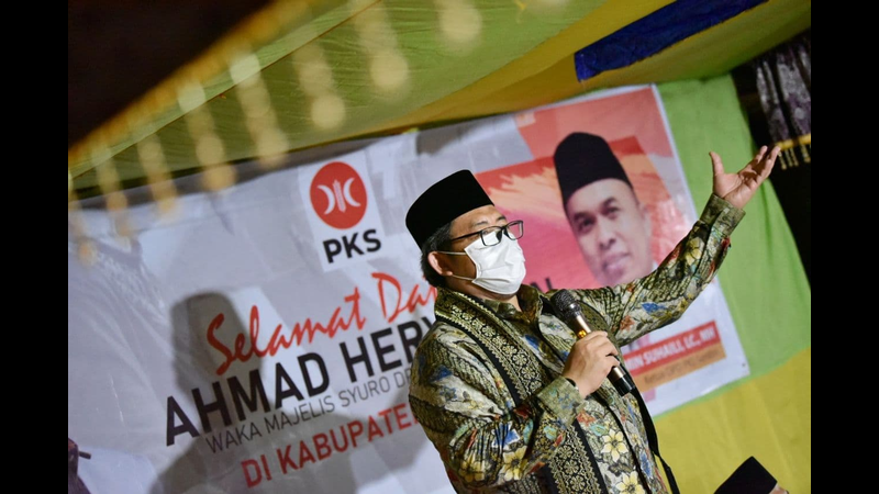 PKS | Di Sambas, Aher Cerita Kesuksesannya Pimpin Jawa Barat 2 Periode