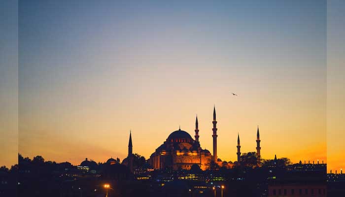 8 Keutamaan Hari Jumat
